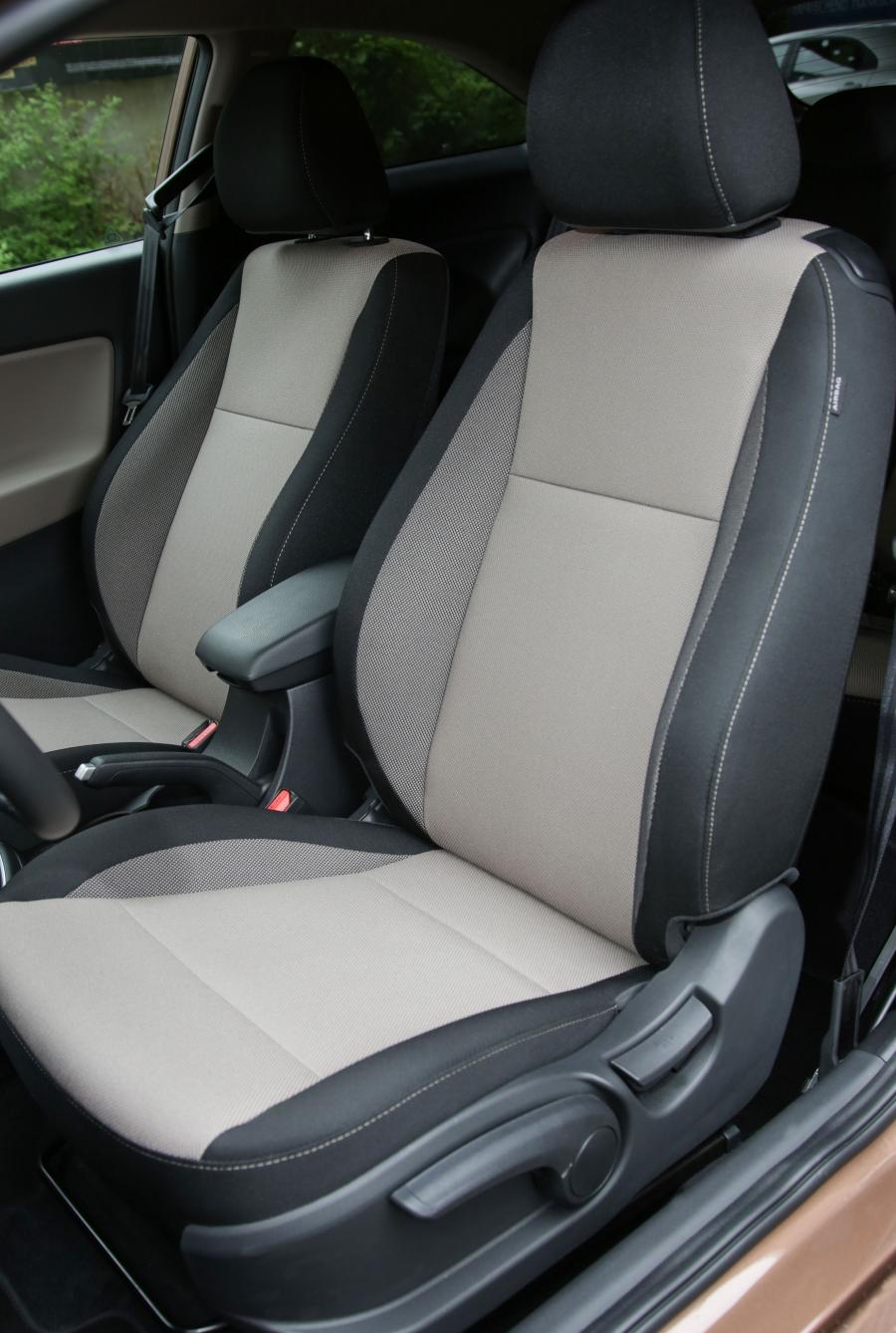  Hyundai i20 Coupe 2015 года  (фото 24 из 30)